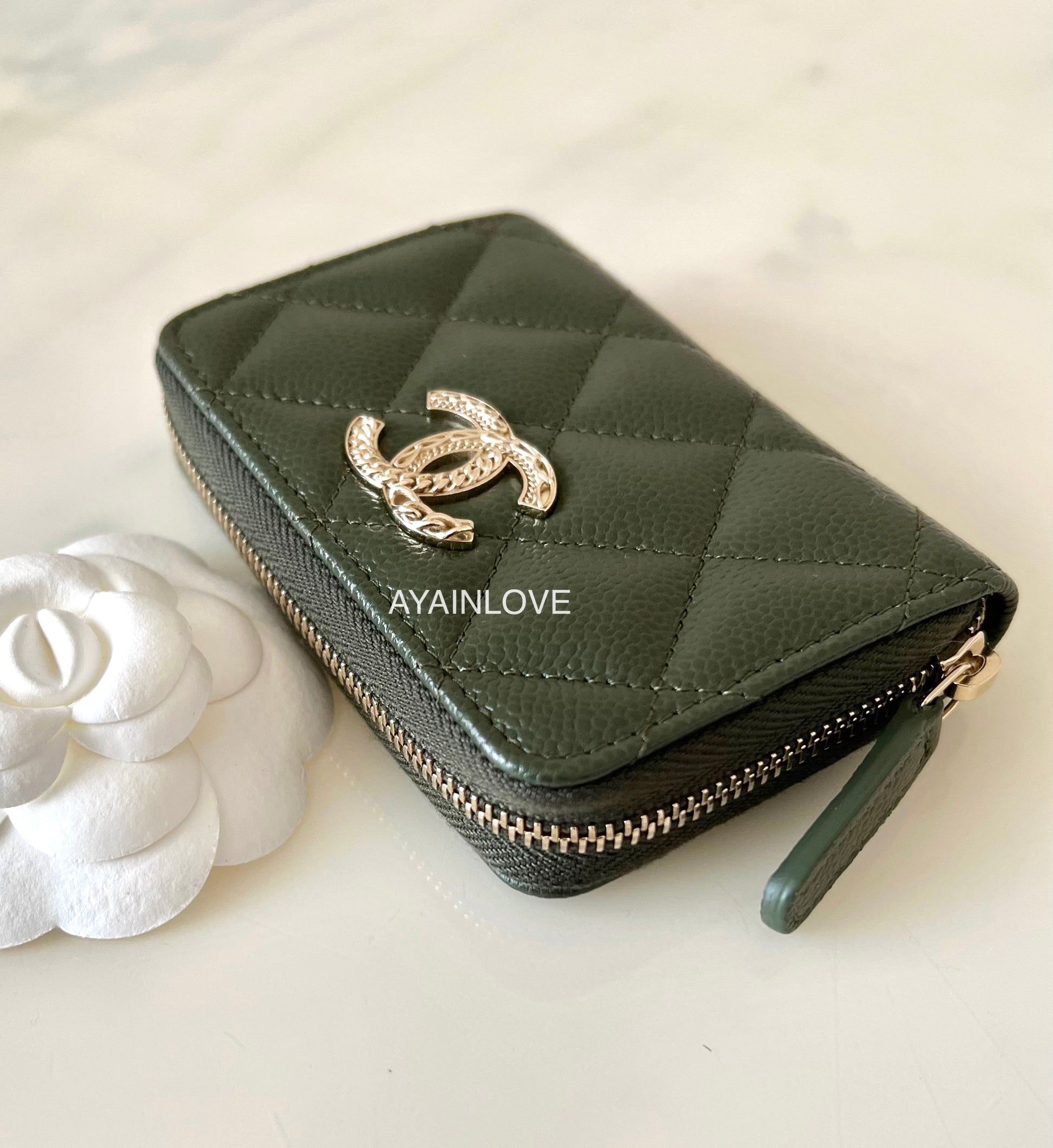 Chanel Classic Vintage Cc Long Zip Wallet Green Caviar