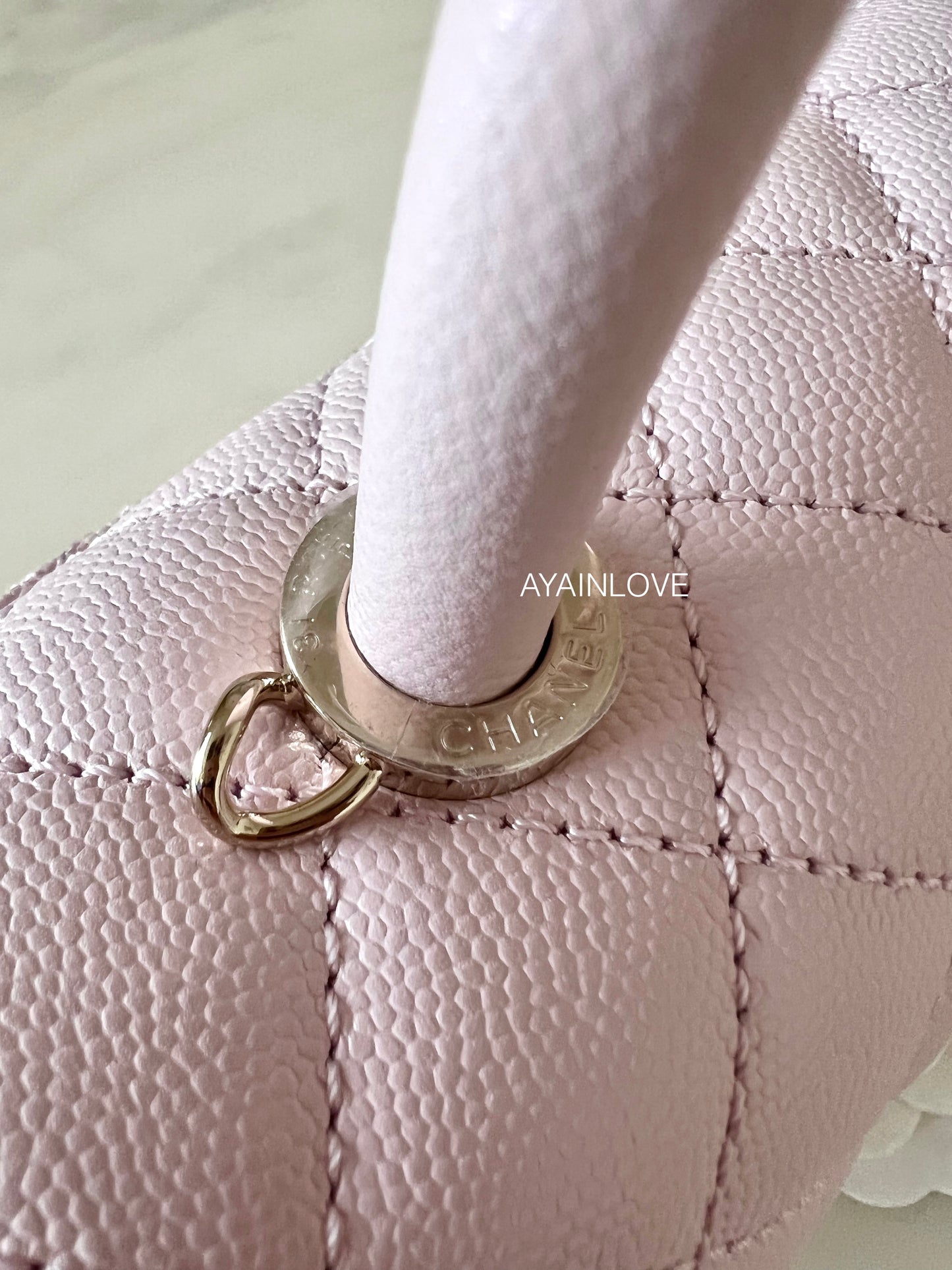 Chanel 22P Light Pink Caviar Coco Handle Small Old Mini 24 cm Light Gold Hardware