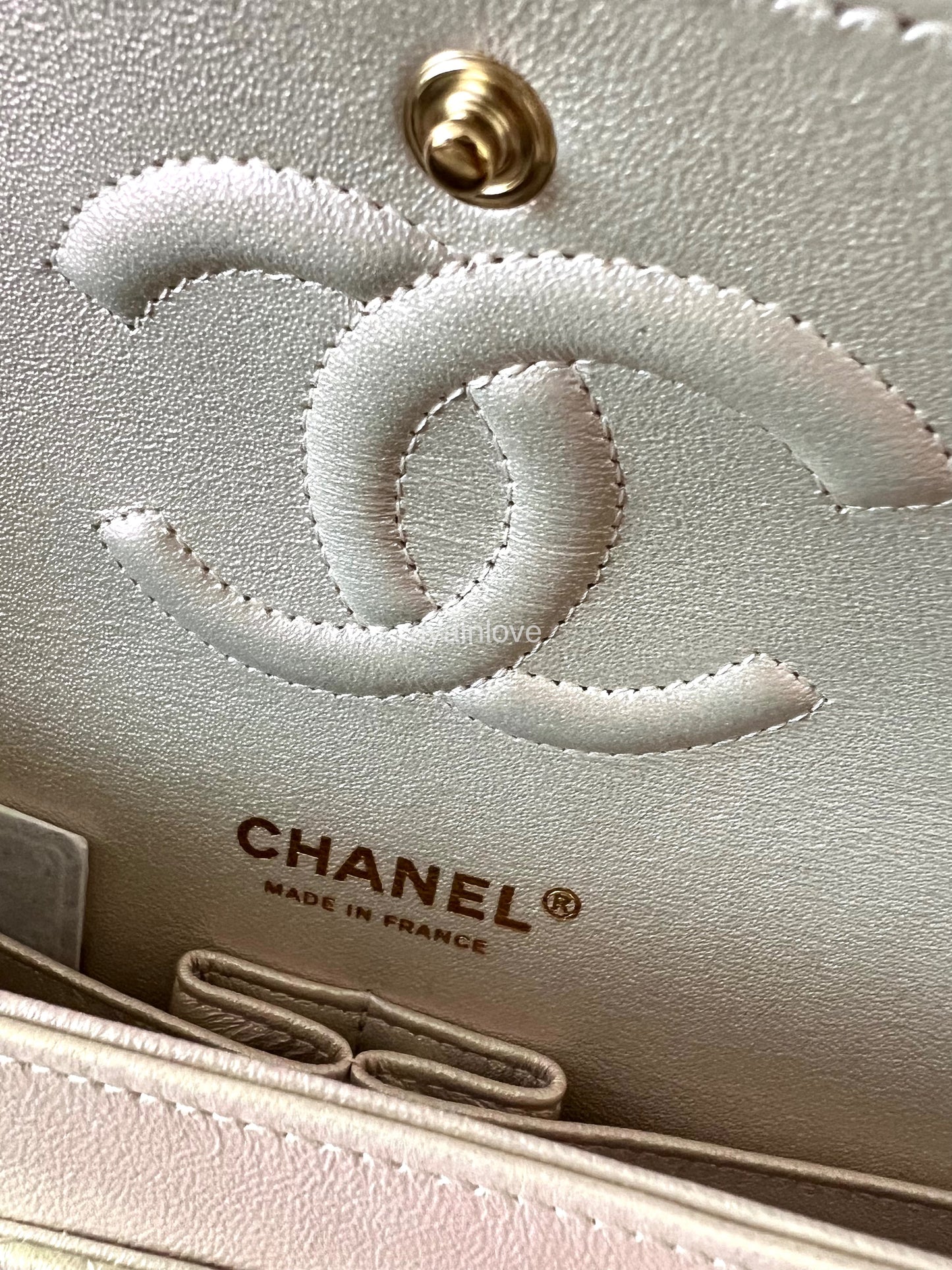 CHANEL 20B Iridescent Ivory Medium Classic Flap Light Gold Hardware