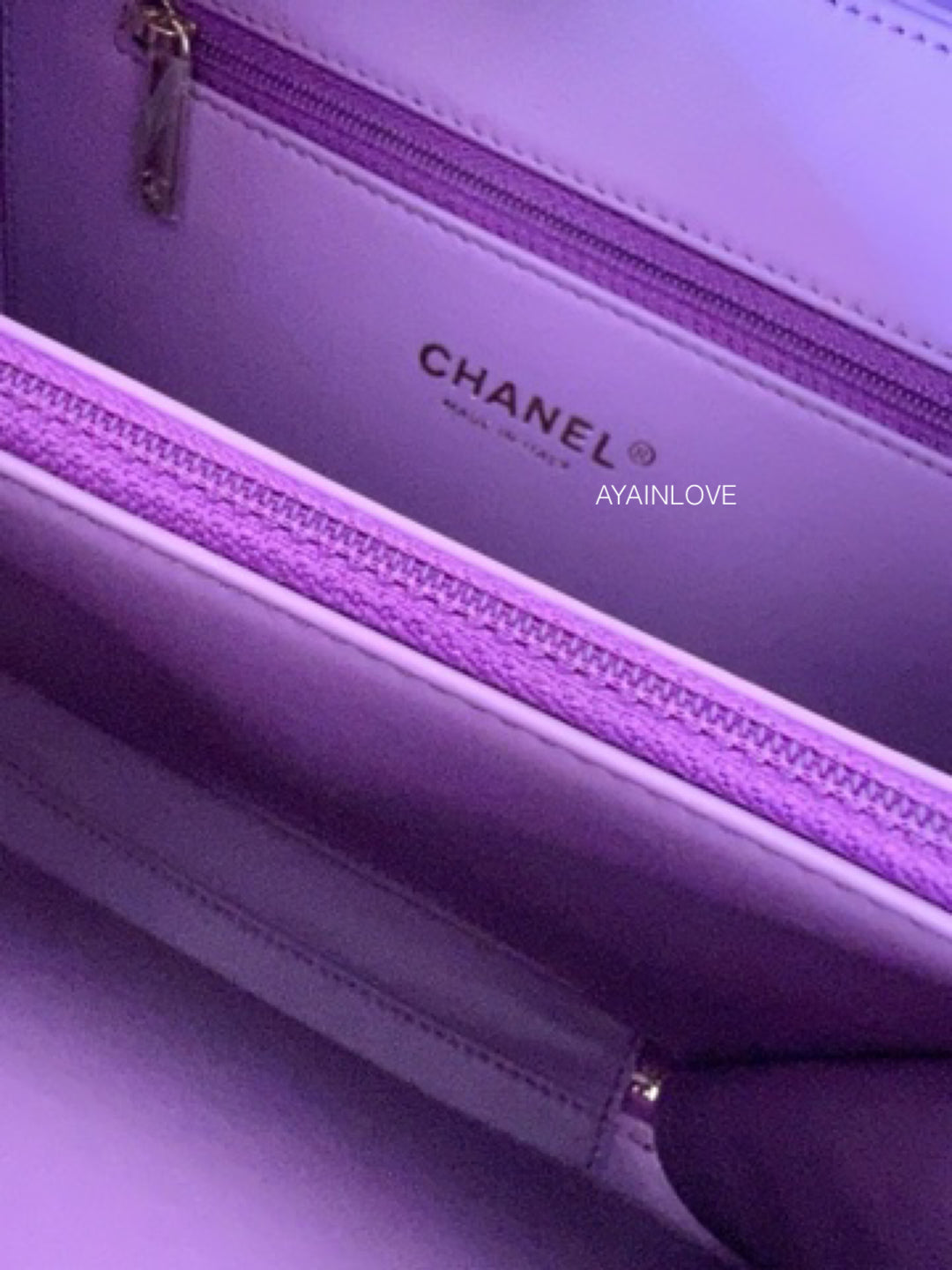 Rare Chanel Vintage Vanity Case Lilac Caviar Leather